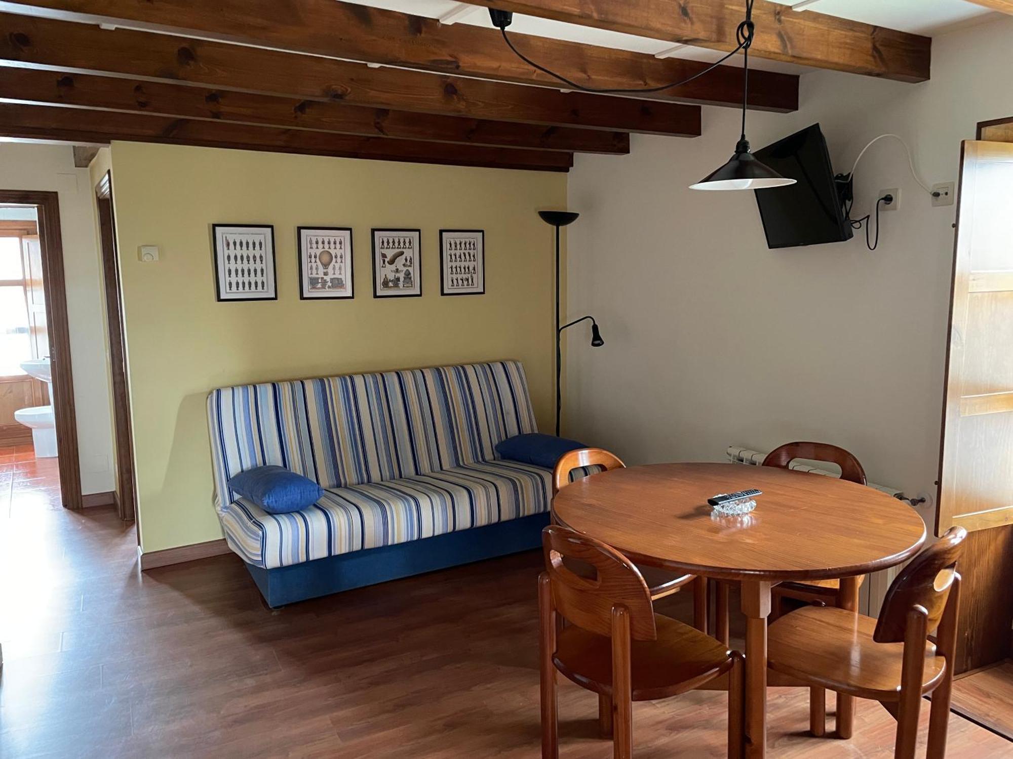 Villanueva de Pria Apartamentos El Cueto De Los Collado מראה חיצוני תמונה