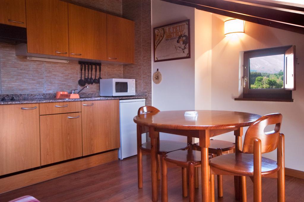 Villanueva de Pria Apartamentos El Cueto De Los Collado מראה חיצוני תמונה