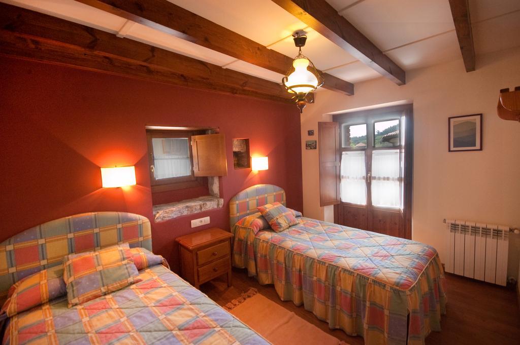 Villanueva de Pria Apartamentos El Cueto De Los Collado מראה חיצוני תמונה
