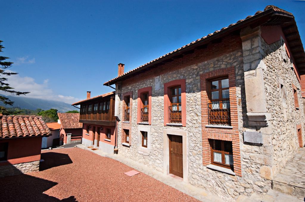 Villanueva de Pria Apartamentos El Cueto De Los Collado מראה חיצוני תמונה